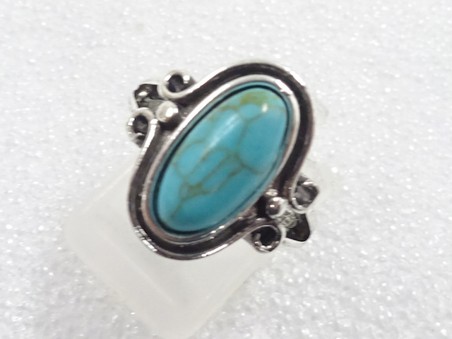 JAPANESE KIMONO / ANTIQUE COLORED STONE RING (SIZE 10)